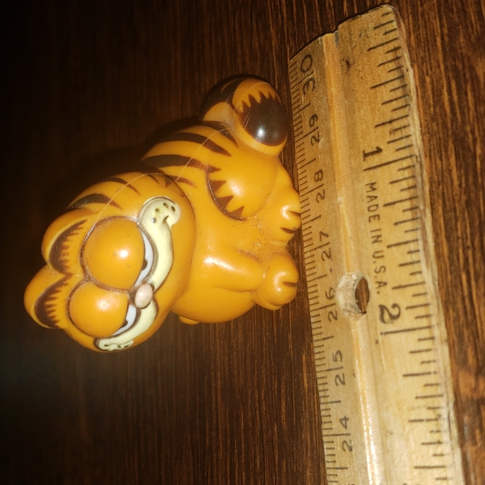 1981 Garfield figure Product of Hong Kong